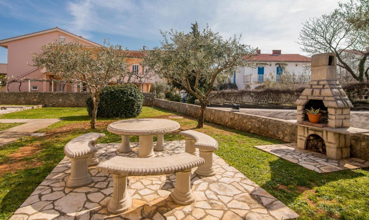 Apartman Luxury Lure Krk Town Exterior foto