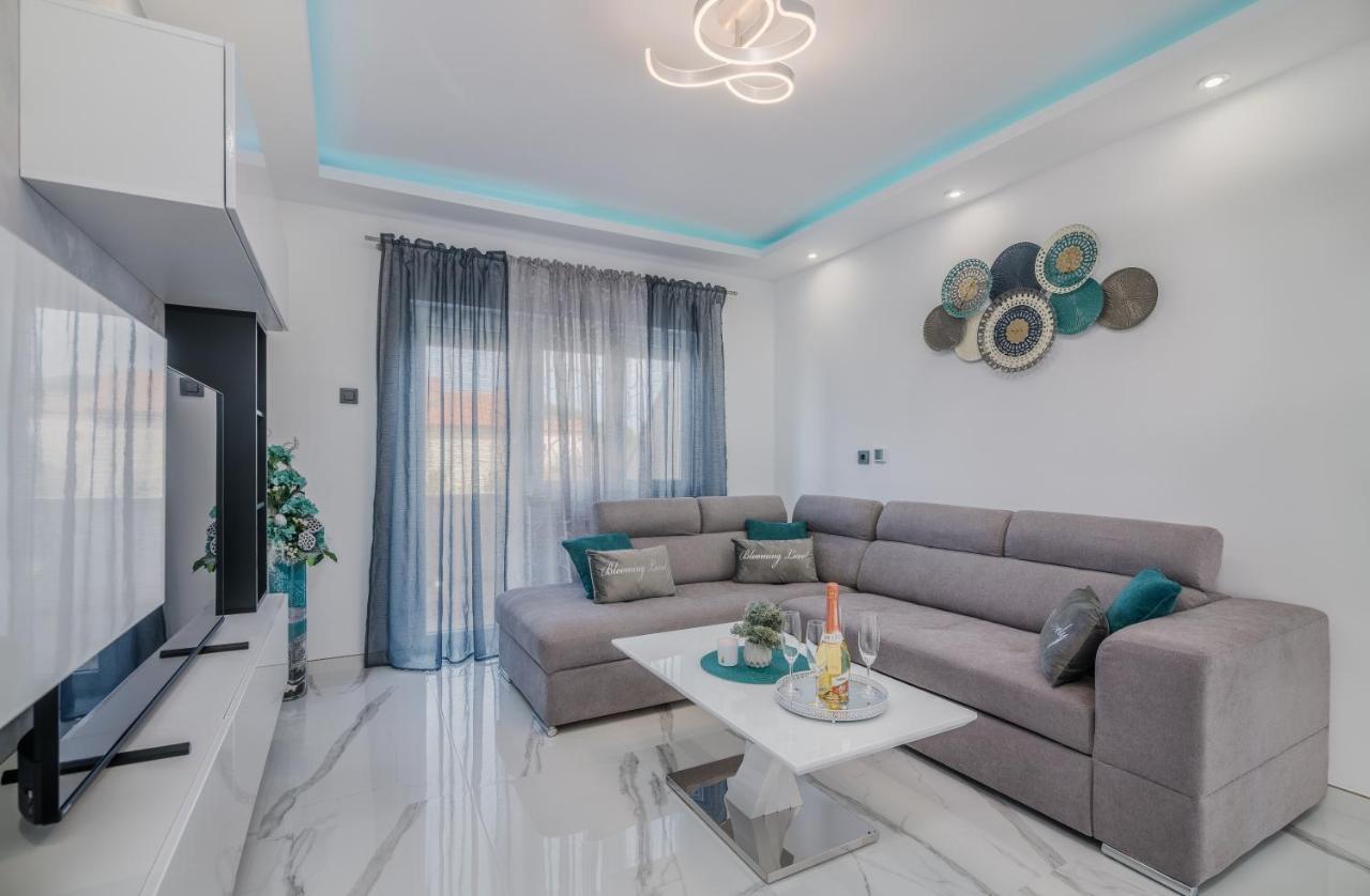 Apartman Luxury Lure Krk Town Exterior foto